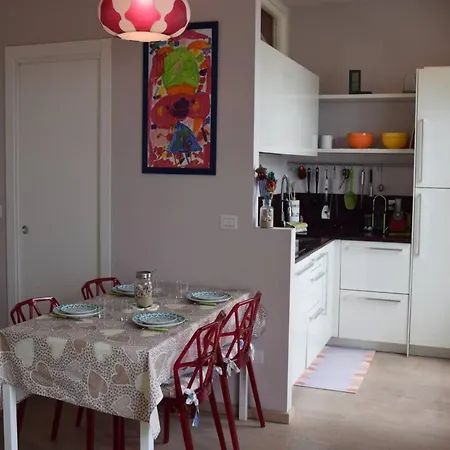 In Juan-les-pins Near Sandy Beaches Apartman *