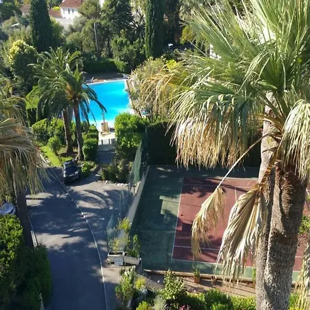In Juan-les-pins Near Sandy Beaches Appartement