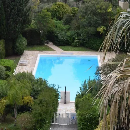 In Juan-les-pins Near Sandy Beaches Αντίμπ