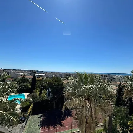 Διαμέρισμα In Juan-les-pins Near Sandy Beaches